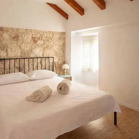 Apartamento Sketches Of *